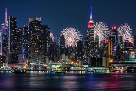 NYC 4th Of July Fireworks Celebration Photograph by Susan Candelario | Pixels