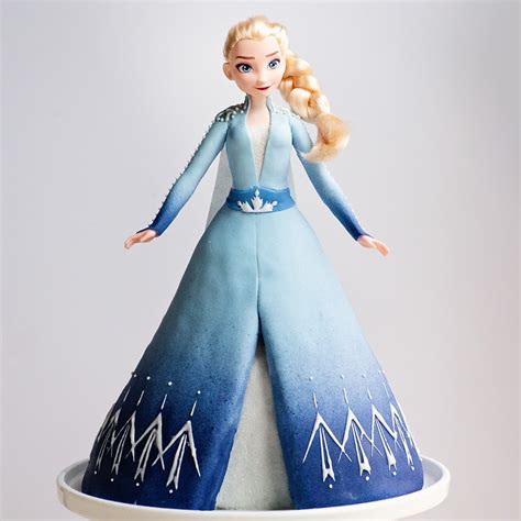 Frozen Princess Cake Elsa | Ashlee Marie - real fun with real food