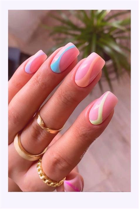 35 Most Beautiful Pink Flower Short Nail Designs for Summer 2021