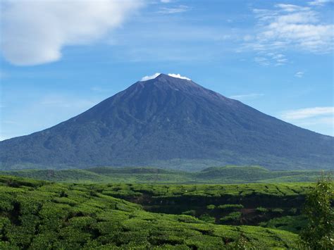 Alam: gunung di indonesia