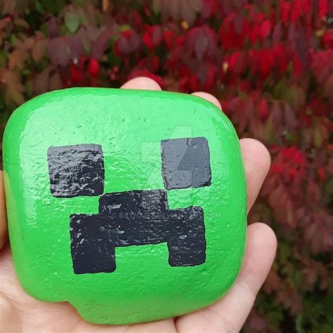 Minecraft Creeper - painted rock by Batnamz on DeviantArt | Painted rocks diy, Painted rocks ...