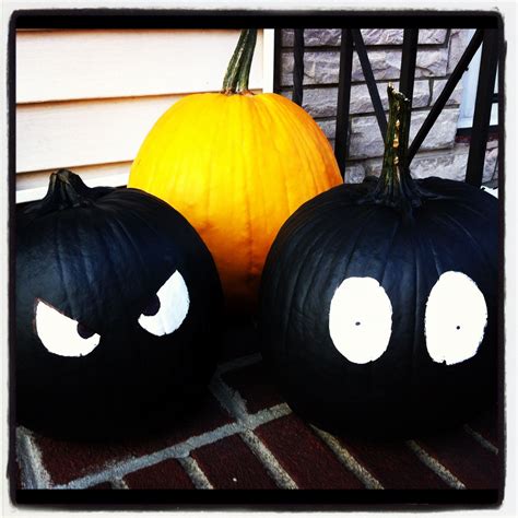 Halloween Painted Pumpkins - Frolic Through Life