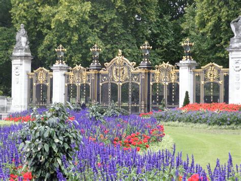 Buckingham Palace Gardens Pictures - Beautiful Insanity