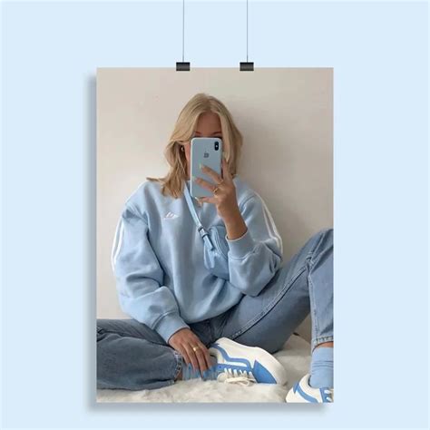 Blue Aesthetics Archives - PrintBlow - Vintage polaroids and aesthetic posters