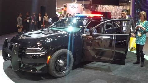 Dodge Charger Police Pursuit Showcases Latest Uconnect System [Video] - TFLcar