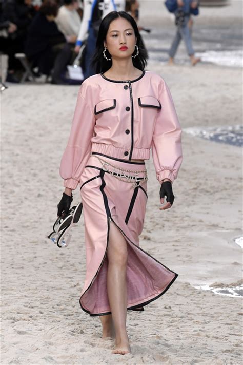 Paris Moda Haftası: Chanel İlkbahar/Yaz 2019 | Fashion week, Paris fashion week, Fashion