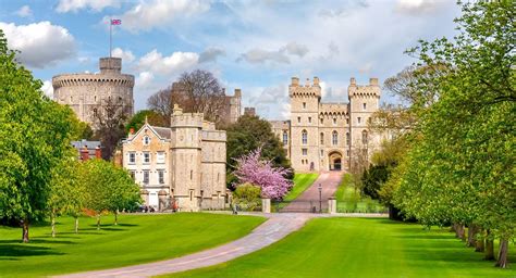 Windsor Castle Day Trip from London: Planning Guide & Tips – Earth Trekkers