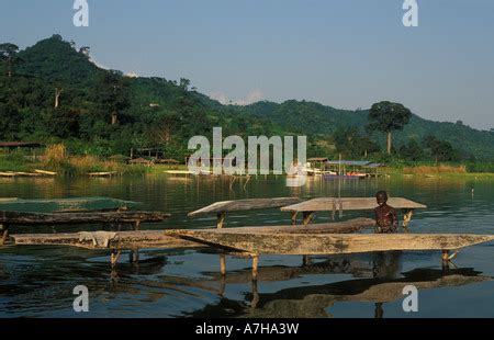 Lake Bosumtwi is a crater lake, Ghana Stock Photo - Alamy