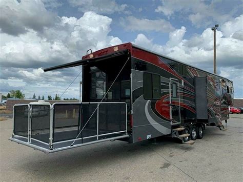 2013 HEARTLAND CYCLONE 4014 TOY HAULER - True RV True RV