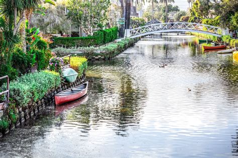 Theresa's Mixed Nuts: Charming Venice Beach Canals