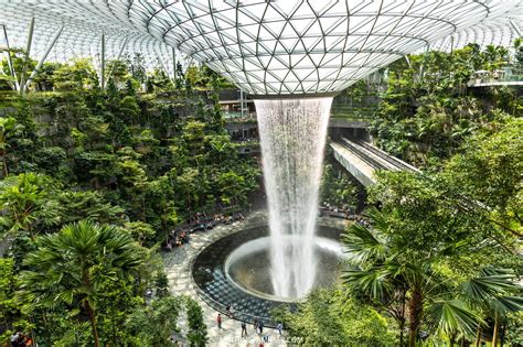 How to Find the Jewel Singapore Airport Waterfall On a Layover