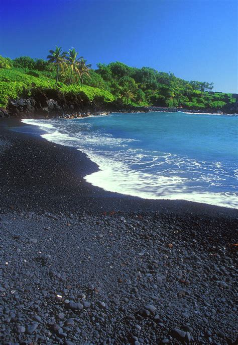 Hana Hawaii Black Sand Beach - Waianapanapa Black Sand Beach - This drive really is about the ...