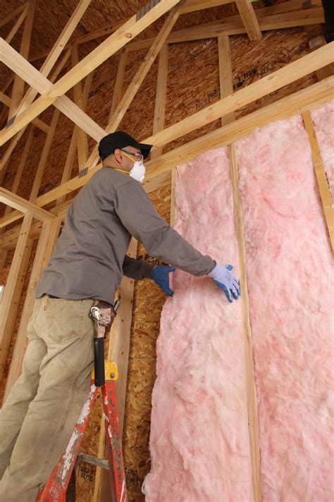 Best Fiberglass Insulation Installation in MA & RI | Anderson Insulation