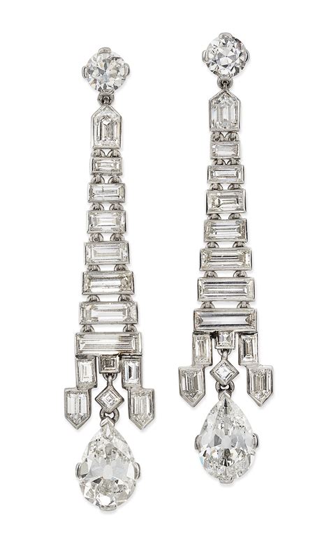 ART DECO DIAMOND EARRINGS | Christie's