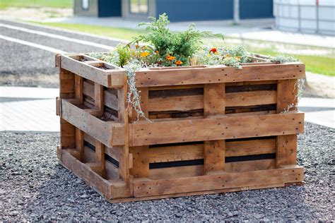 Building A Raised Garden With Pallets | Fasci Garden