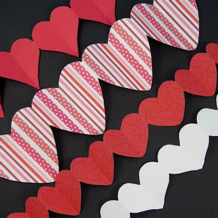 How to Make Paper Heart Chains - Valentine's Day Crafts - Aunt Annie's Crafts