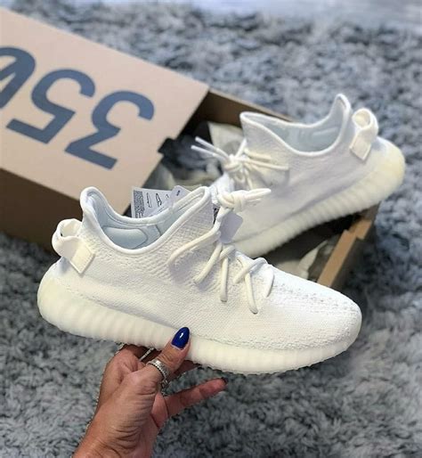 White Men Adidas Yeezy Boost 350 Shoes, Ravi Rajeshbhai Sutariya | ID: 22945142262