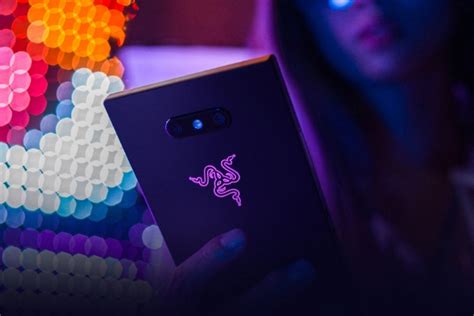 Razer Phone 2 Brings Chroma Lighting, Vapor Chamber Cooling | Beebom