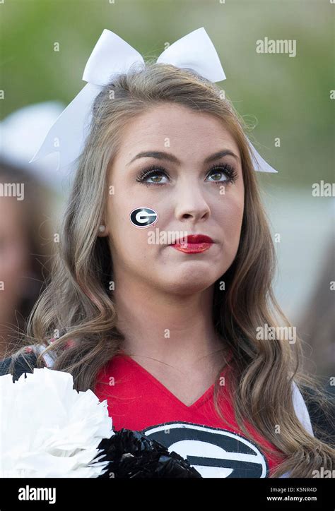 Georgia bulldogs cheerleader hi-res stock photography and images - Alamy