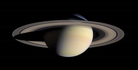 Saturn and its Rings - Galerie Prints - Premium Photographic Prints