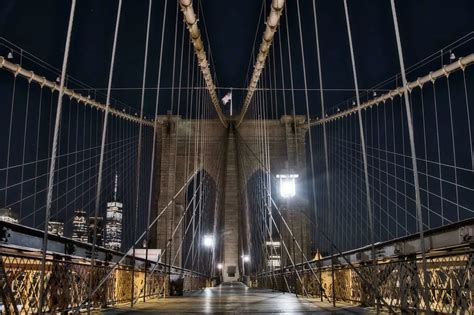 A Brooklyn Bridge at Night Experience + Photography | TripTins