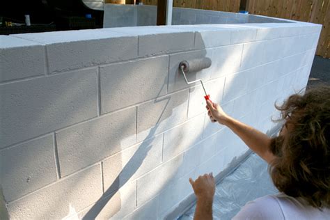 Little Things Bring Smiles: .How To Paint Cinder Block.