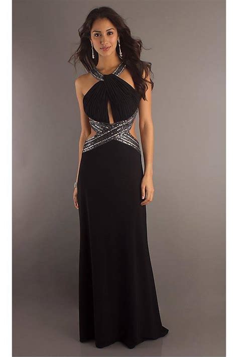 16 Beautiful Evening Dresses for Women this Season