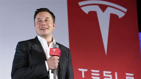 Elon Musk offers another self-driving prediction for Tesla