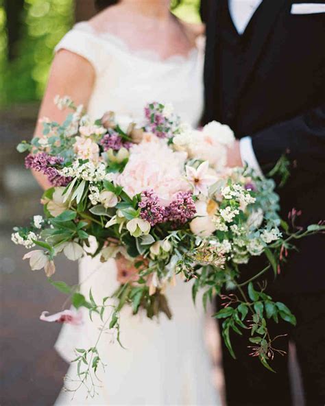 Fresh & Fragrant Lilac Wedding Bouquets | Martha Stewart Weddings