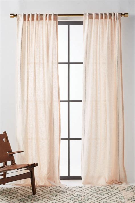 What Curtains go with Grey Walls? - 20 Ideas