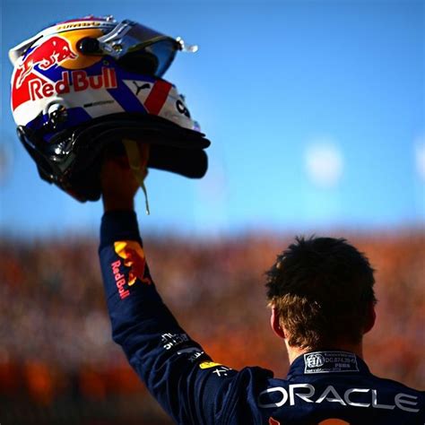 Oracle Red Bull Racing on Instagram: "Holding 𝘁𝗵𝗮𝘁 helmet high 😍🇳🇱 #F1 #RedBullRacing #DutchGP 📸 ...