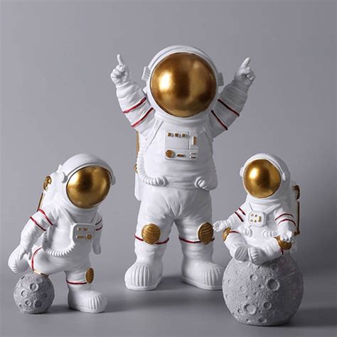 Astronaut Space Man Toy Figure Resin Statue Set of 3 Space | Etsy in 2021 | Miniature figures ...