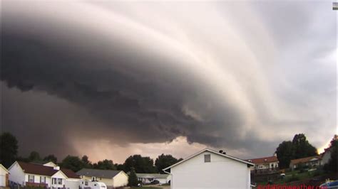 Incredible time-lapse shows ominous storm clouds rolling across the sky - ABC13 Houston