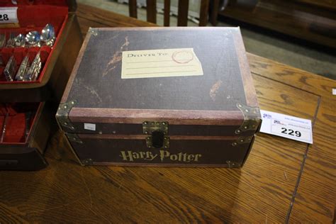 HARRY POTTER BOX SET 7 BOOKS - Able Auctions