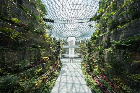 Safdie Completes World's Tallest Indoor Waterfall in Singapore | ArchDaily