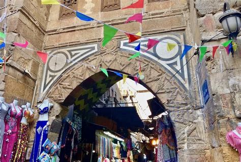 Khan El-Khalili Bazaar in Cairo (A Shopper's Paradise with a Rich History) • Intrepid Scout