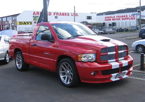 File:Dodge Ram SRT-10.jpg - Wikipedia