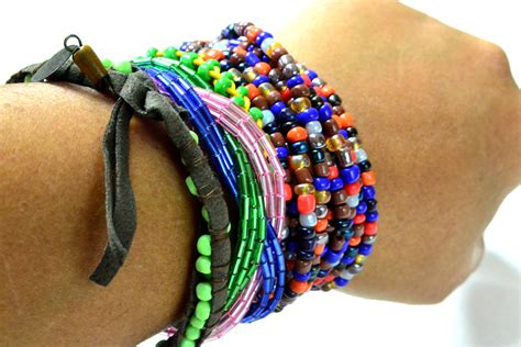 4 Ways to Make Beaded Bracelets - wikiHow