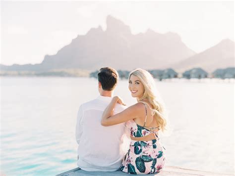 5 Secrets to Epic Photos on Honeymoon in Bora Bora - Paulina Cadoret Photography