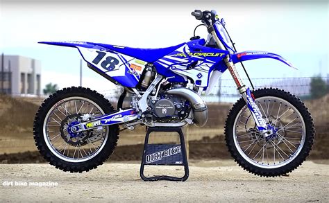 Pro Circuit Yamaha YZ250 2 Stroke ||Dirt Bike Magazine | DERESTRICTED