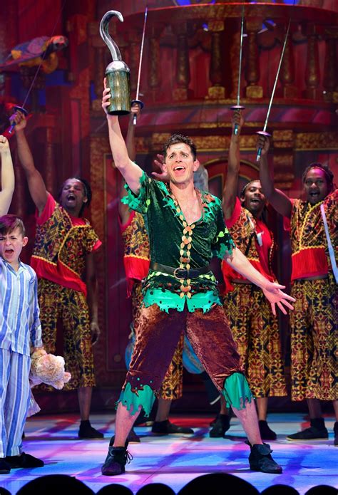 Newcastle Theatre Royal Pantomime 2017 - Peter Pan Review | New Girl in Toon