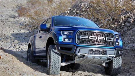 2017 Ford F-150 Raptor versus 2017 Ram Power Wagon by the numbers | AutoTrader.ca