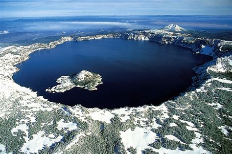 File:Crater lake oregon.jpg - Wikipedia