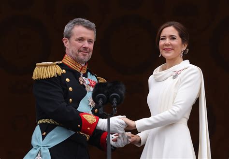 Queen Margrethe II abdicates after 900 years of Danish royal tradition: King Frederick X steps up