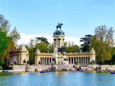 Majestic Madrid Attractions - Madrid Sightseeing Tour – Travel With Me 24 X 7