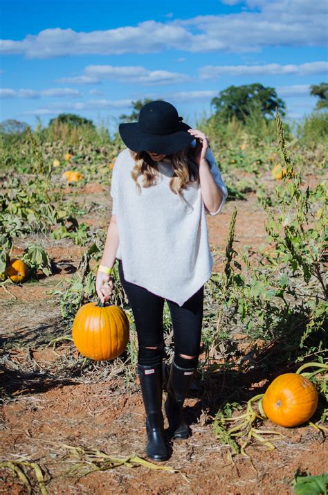 Mommy and Me Pumpkin Patch Outfits - By Lauren M