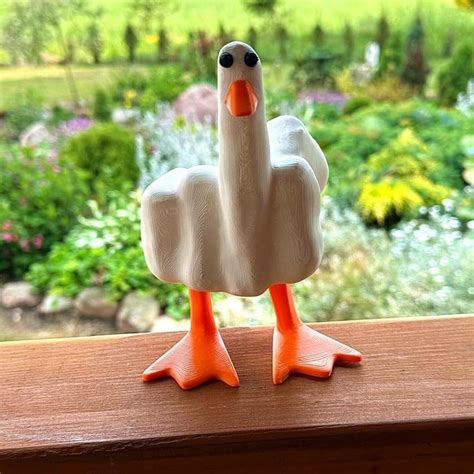 Buy Middle Finger Duck Resin Ornament, Funny Middle Finger Duck Figurine Funny Middle Finger ...