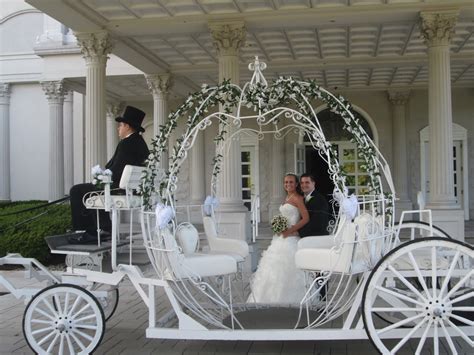 Dream Horse Carriage Company: Cinderella Carriage at Palace at SomersetDream Horse Carriage ...