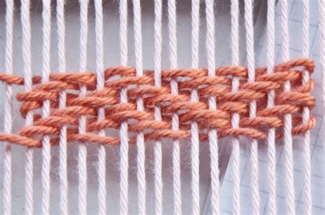 Weaving Techniques || Herringbone Weave | The Weaving Loom