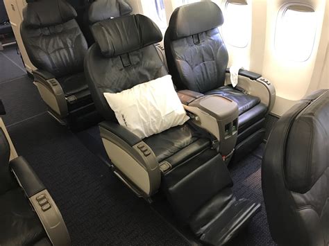 Review: United First Class 777-200 Denver to Honolulu - TravelUpdate